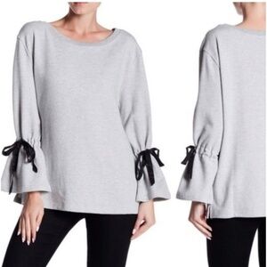 Sanctuary Anthropologie Women's Bow Tie Light Gray Sweatshirt, Size Small